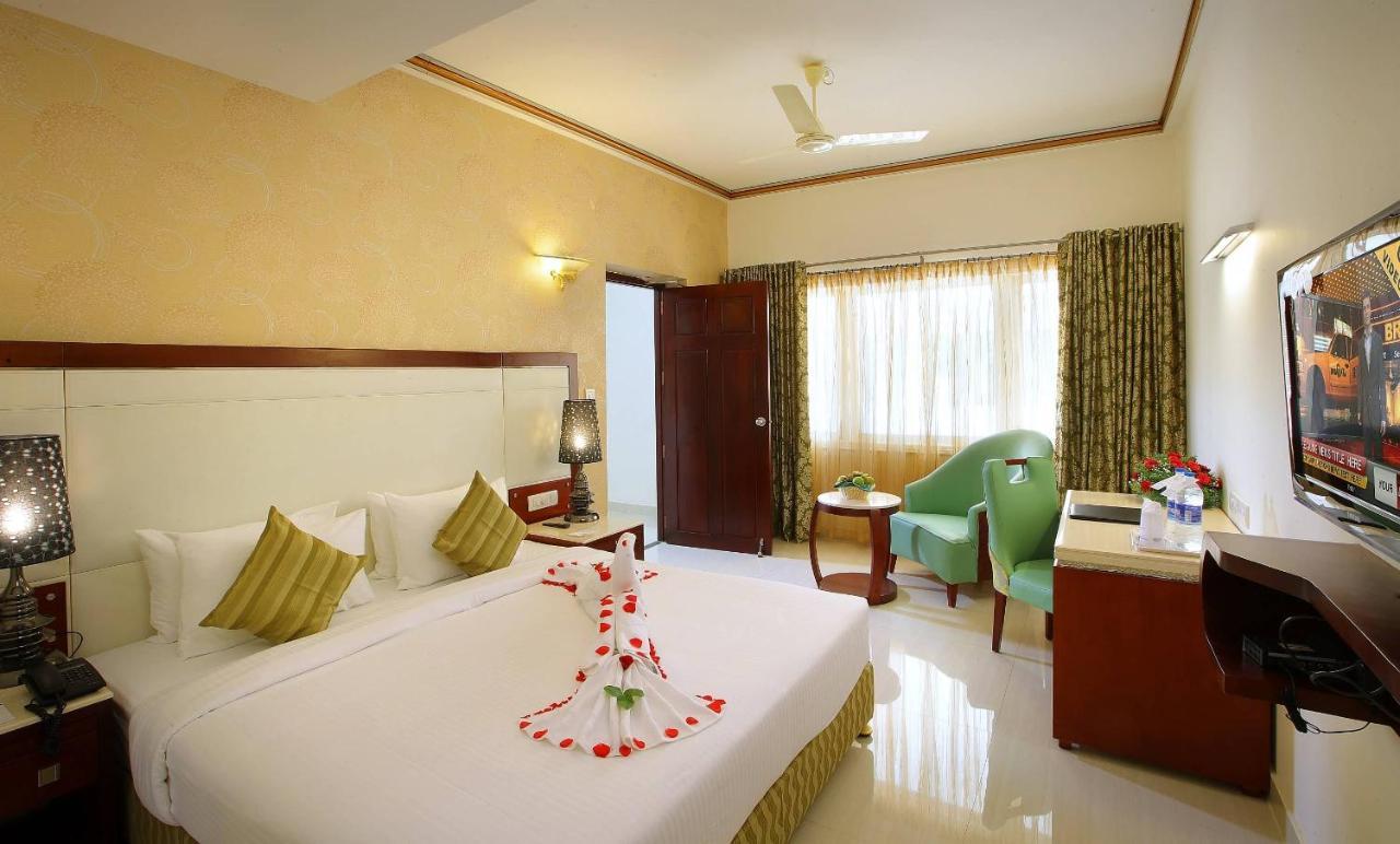 Hotel Port Palace Kovalam Exterior photo