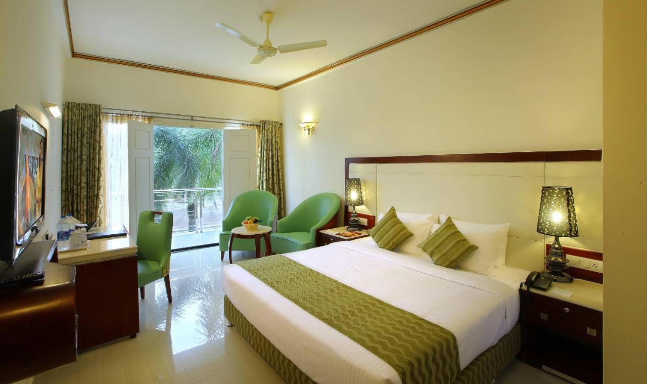 Hotel Port Palace Kovalam Exterior photo