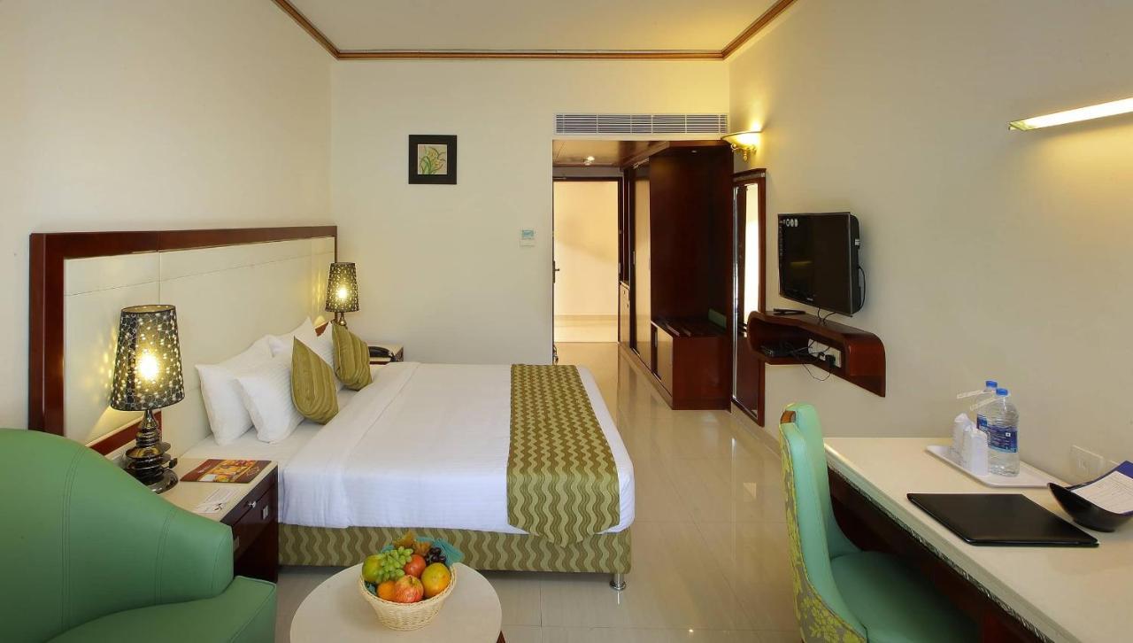 Hotel Port Palace Kovalam Exterior photo