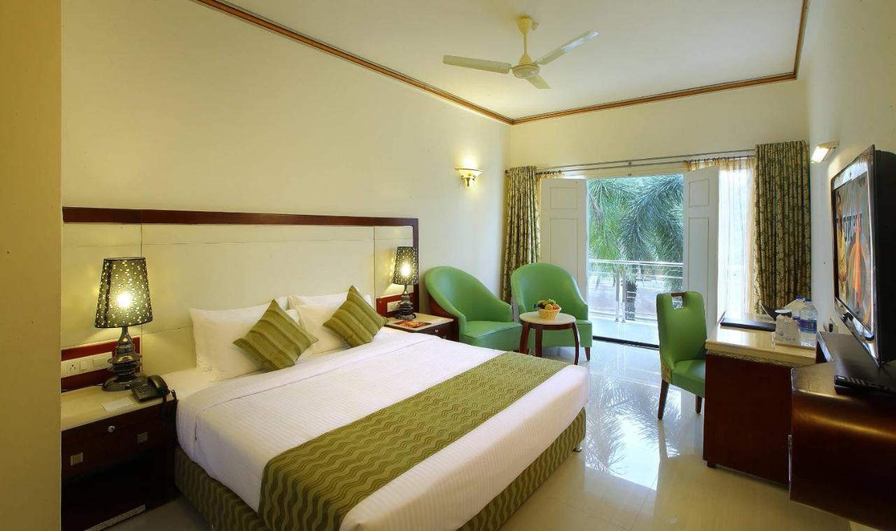 Hotel Port Palace Kovalam Exterior photo